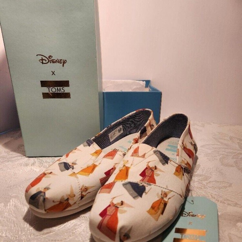 Disney & Toms Natural Fairy Godmother Printed Canvas Flats Women's Size 9